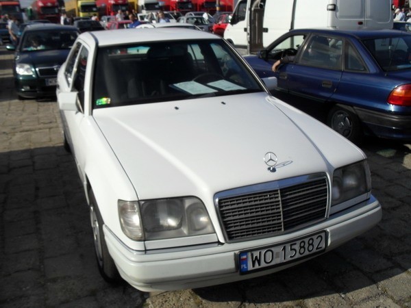 Mercedes 124, 1992 r., 2,0 D, ABS, centralny zamek,...