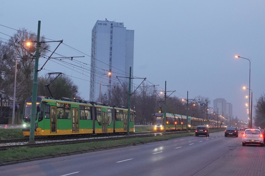 Budowa trasy tramwajowej na os. Kopernika w Poznaniu - 60...