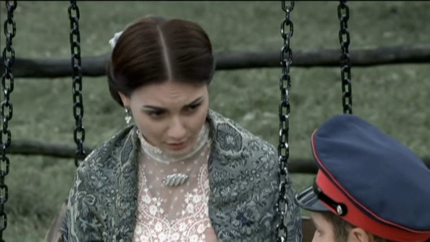 "Kozacka miłość" odcinek 77. Aliona mdleje na weselu! Marysia i Stiepan wdają się w ostrą kłótnię! [STRESZCZENIE ODCINKA]