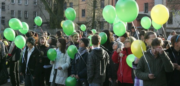 Dzisiaj balony wypuszczali uczniowie prawie 2 tysięcy szkół w całej Polsce.