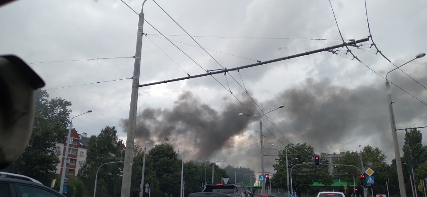 Lublin. Kłęby gęstego dymu nad Czubami. Wiemy co było przyczyną