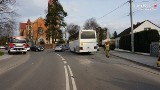 Zderzenie autokaru z osobówką w Tarnowskich Górach. Wewnątrz autokaru znajdowało się 19 dzieci