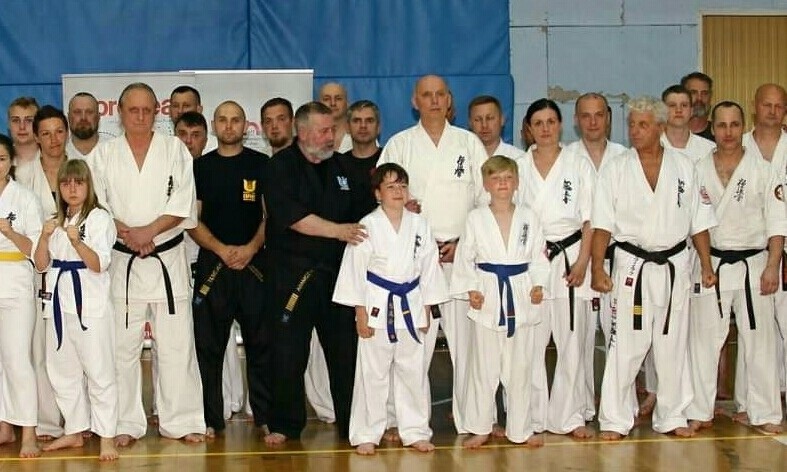 Uczestnicy seminarium karate w Kielcach