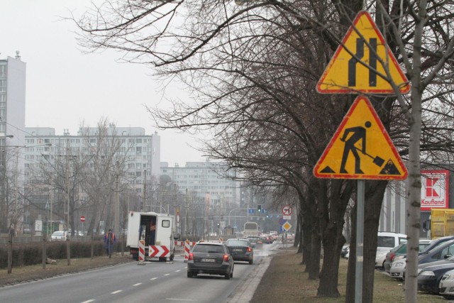 Budowa przedłużenia ulicy Brzezinowej na finiszu! Na razie ulica ta zostanie doprowadzona do ulicy Mielęcińskiej. Ale docelowo ma prowadzić na osiedle Południe. 