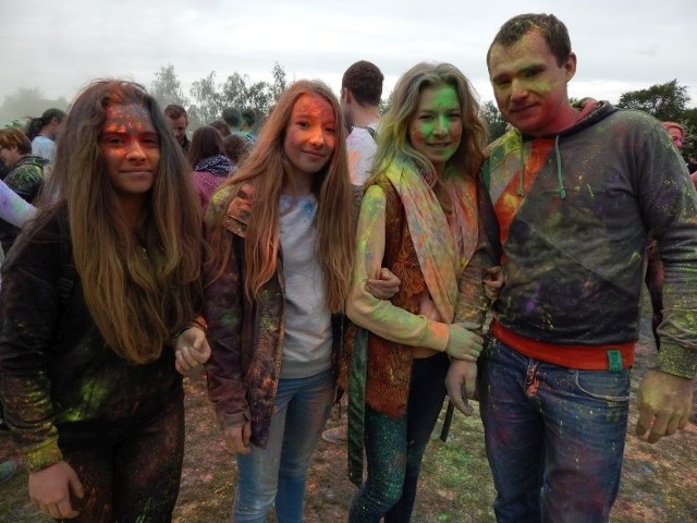 Eksplozja Kolorów w Opolu - tak się bawią studenci na Piastonaliach.