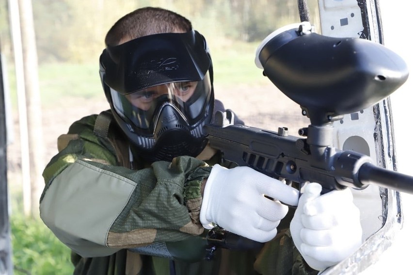 W Stanowiskach w powiecie koneckim powstał plac go paintballa. Dla tych, którzy "nie boją się siniaczków" [ZDJĘCIA]