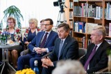 Premier Mateusz Morawiecki spotkał się w Jasieńcu z protestującymi sadownikami