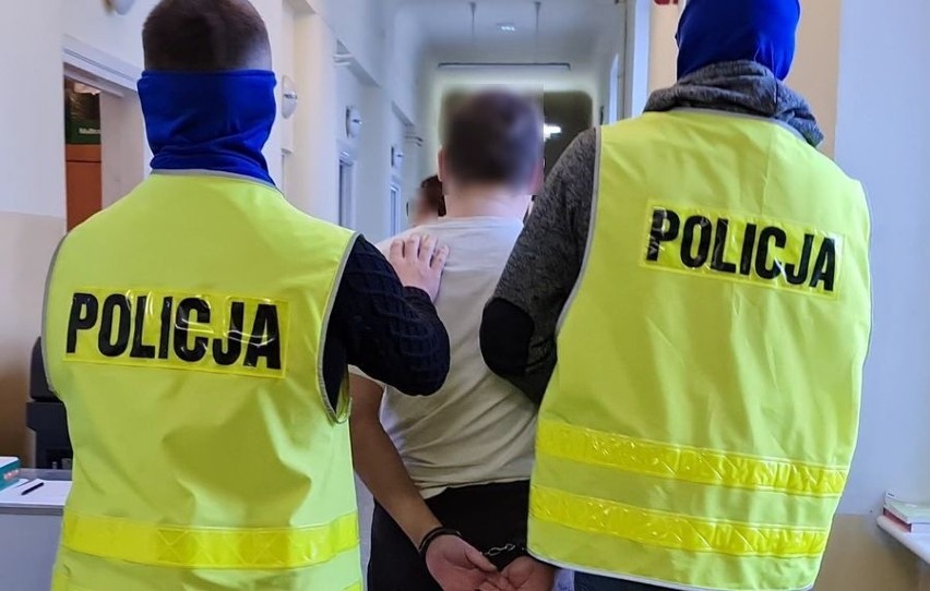 Policjanci zatrzymali mężczyznę, który składał seksualne...