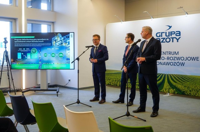 Konferencja prasowa w porcie gdańskim dotycząca centrum badawczo-rozwojowego bionawozów Grupy Azoty.