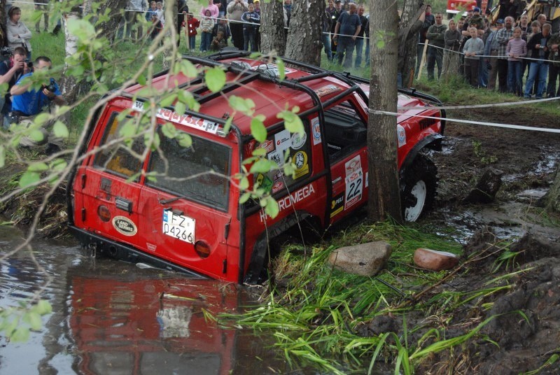 Rajd w Miastku od lat gromadzi śmietanke off-roadowej...