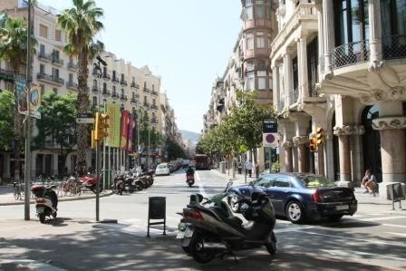 Jedna z dwóch głównych reprezentacyjnych ulic Barcelony