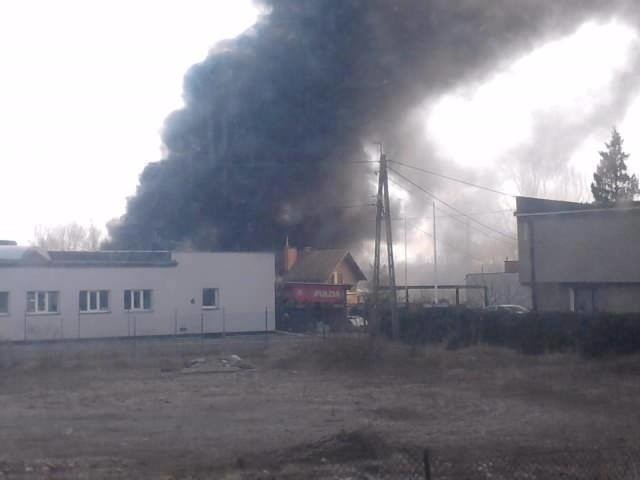 Pożar w Mikołowie w nieczynnej hali