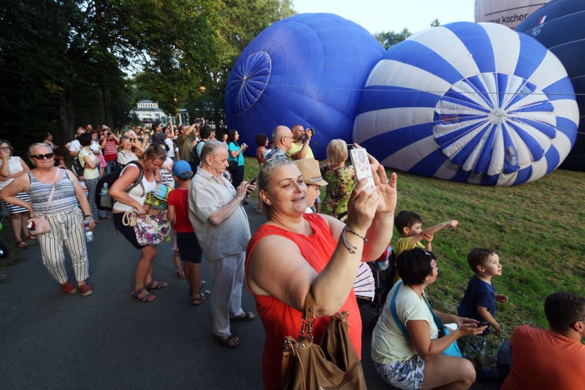 Zawody balonowe w Nałęczowie. Balony poszły w górę [DUŻO ZDJĘĆ]