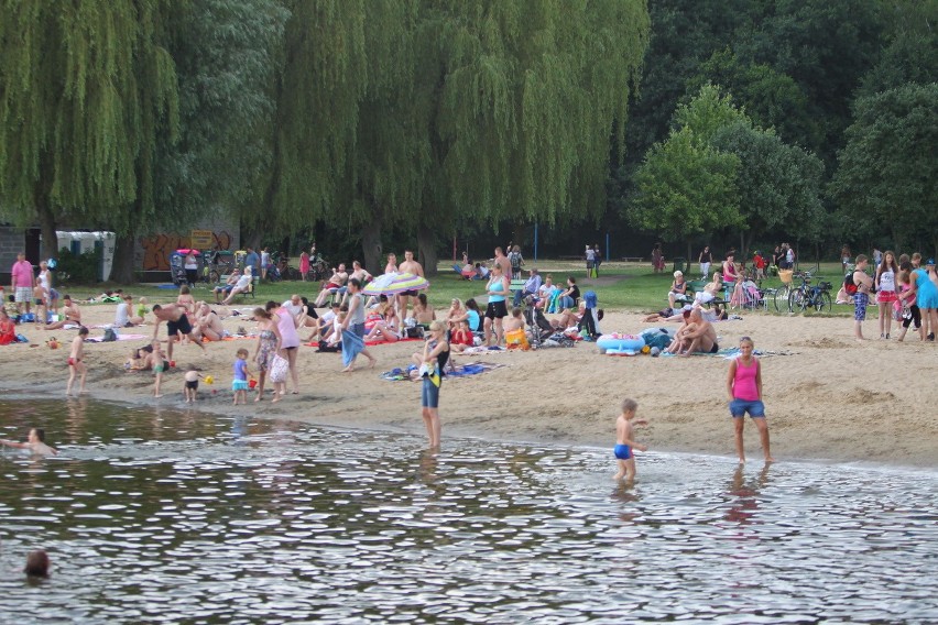 Pogoda w Poznaniu: Poznaniacy szukają ochłody nad Rusałką