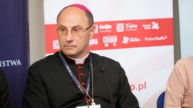 "Pamiętam w modlitwie i wołam o pokój dla umiłowanego ludu ukraińskiego" napisał Prymas Polski abp Wojciech Polak.