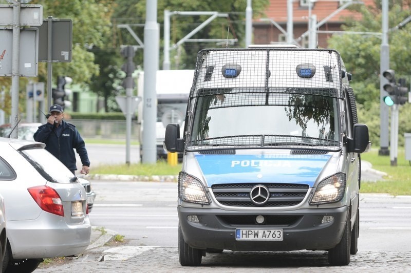 Bomba lotnicza z czasów II Wojny Światowej w centr