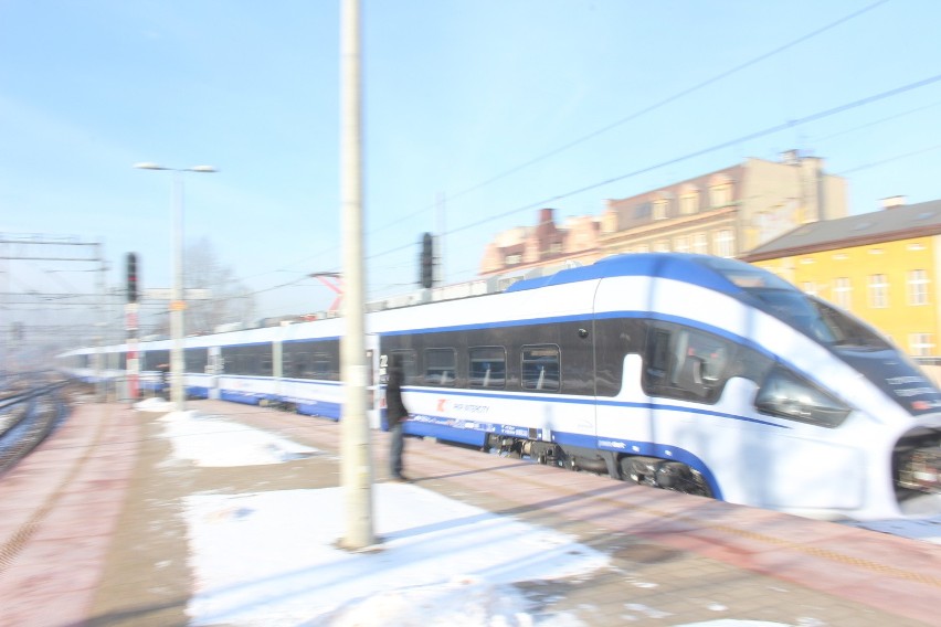 Nowe pociągi PesaDART już kursuja na Śląsk i innych stacji...