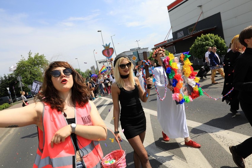 Wojewoda dał studentom uczelni o.Rydzyka prawo organizowania imprez cyklicznych ale sam czy nie naruszył przy tym prawa? - komentarz     