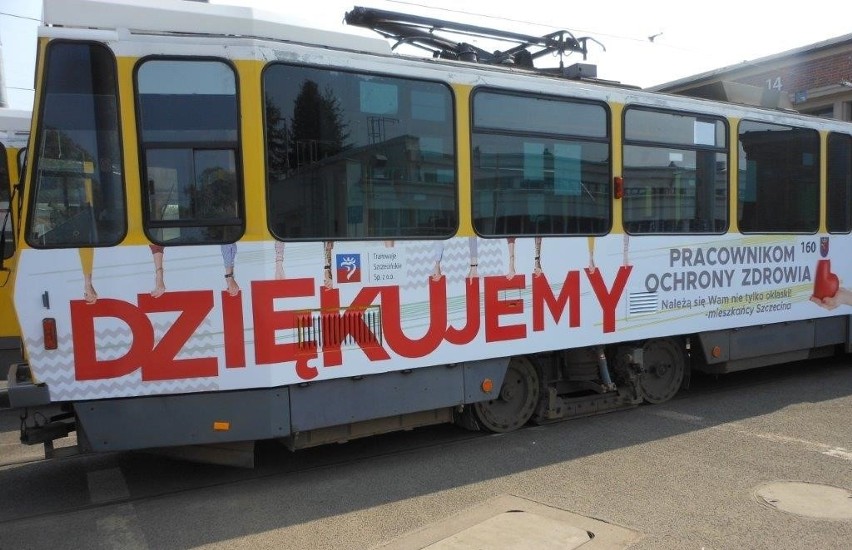 Dziękują pracownikom służby zdrowia. Specjalny tramwaj jeździ po Szczecinie 