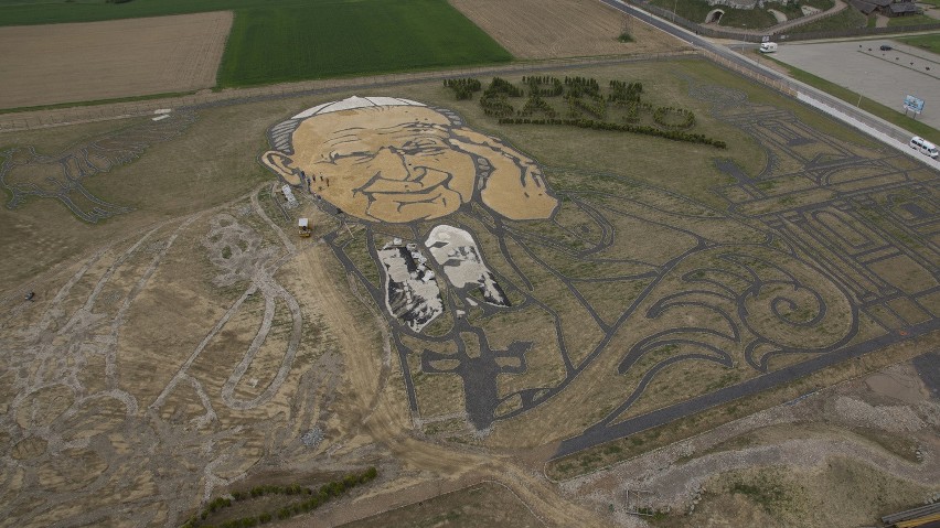 Portret Jana Pawła II w Inwałdzie.