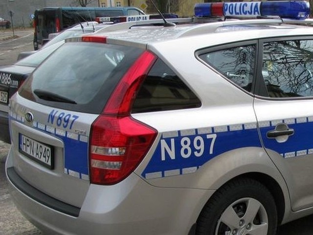 Aż trzech pijanych kierowców (jeden z nich jest mieszkańcem Bułgarii) zatrzymali od wtorkowego wieczoru lęborscy policjanci.