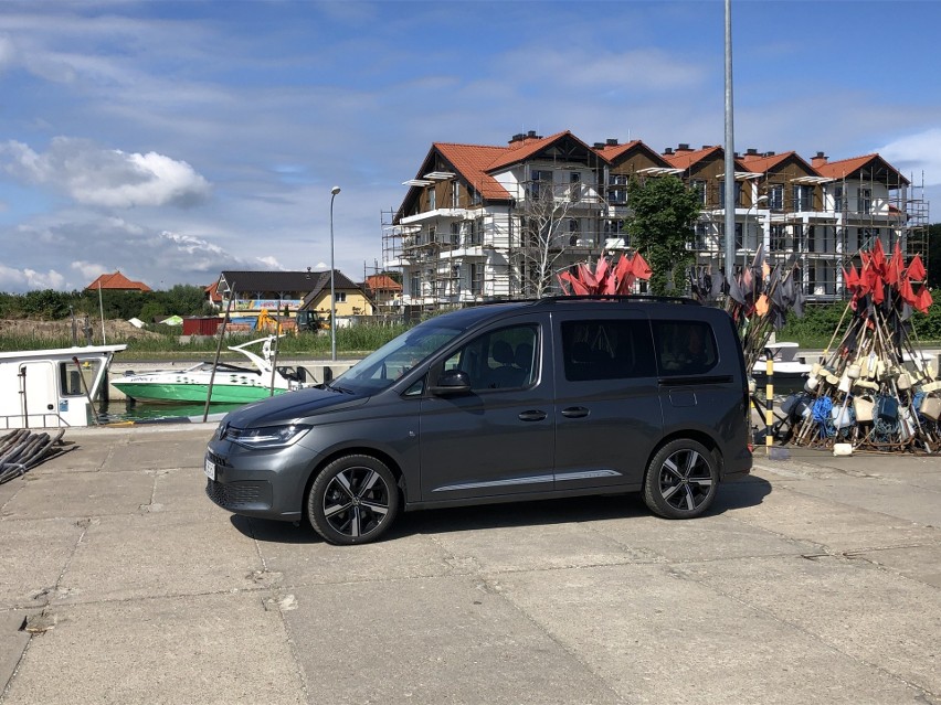 Volkswagen Caddy to małe, uniwersalne autko, które może być...