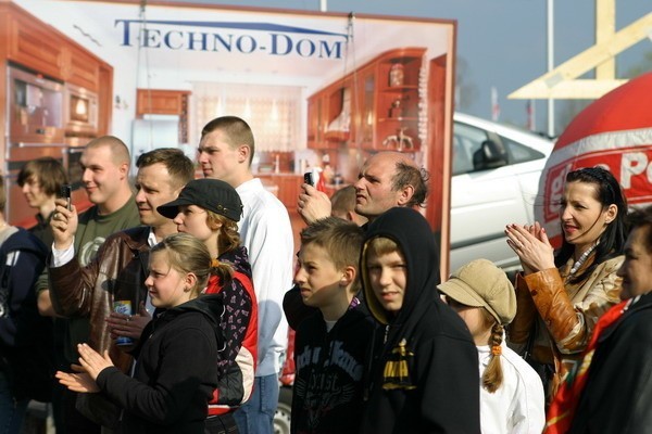 Kilkanaście firm zaprezentowalo sie w sobote i niedziele na...