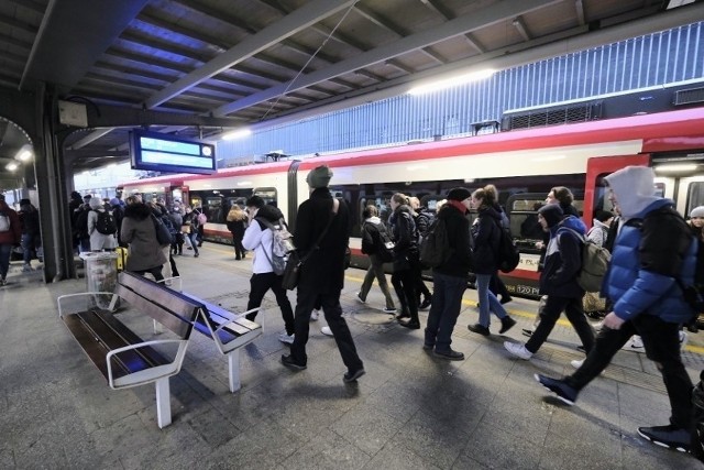 Nowe dwa pociągi pojawią się na trasie Toruń Główny – Sierpc, Toruń Główny (odjazd ok. 13.40) – Sierpc,  Sierpc (odjazd. 15.09) – Toruń Główny.