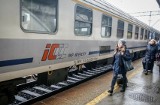 Biletu ulgowego już nie kupisz tak łatwo! Tak zmieniły się zasady podróżowania pociągami PKP Intercity i TLK 