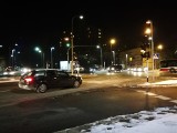 Uwaga kierowcy! Awaria świateł na skrzyżowaniu Wrocławskiej z Niemodlińską w Opolu. Zawinił sterownik od firmy Skanska? [ZDJĘCIA]