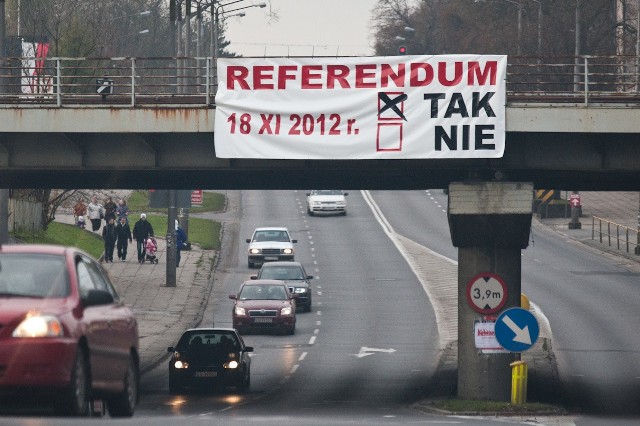 SLD nie popiera referendum w Słupsku, a na mieście pojawiły się już banery zachęcające do udziału w głosowaniu.