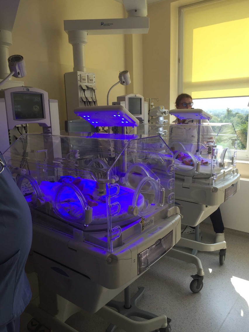 Noworodki i wcześniaki w wadowickim szpitalu są od teraz są pod lepszą opieką. Taką jak w Oświęcimiu i Chrzanowie