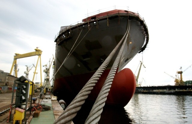 Statek, który wykończy Gryfia, to uniwersalny kontenerowiec (jak sprzedany Rosjanom Fesco Diomid) o nośności 41.850 DWT, mogący przewozić 3.091 kontenerów.