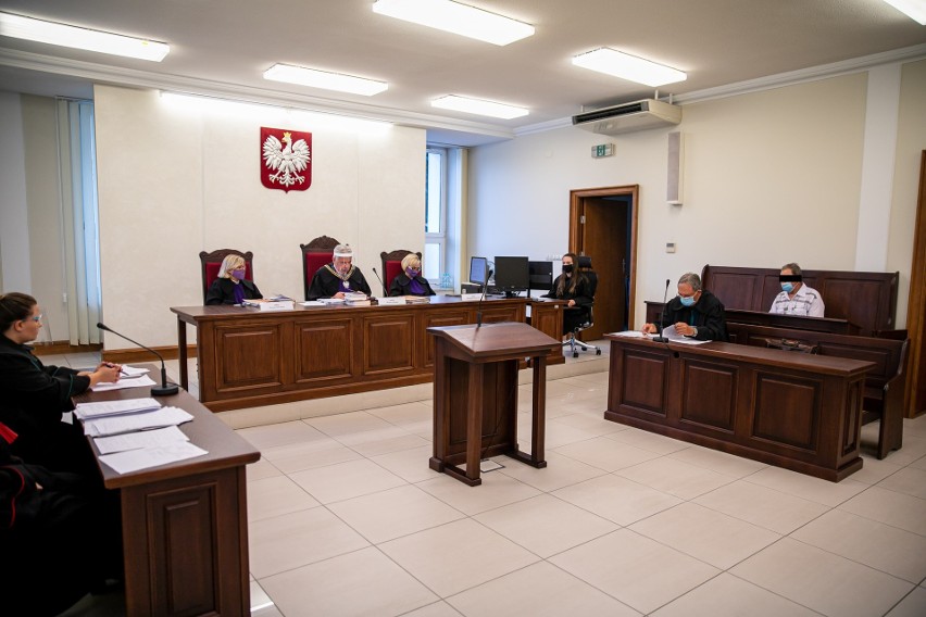 Po wysłuchaniu głosów stron, Sąd Okręgowy w Białymstoku...