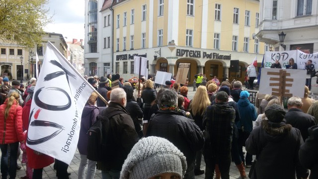 Manifestacja KOD-u w Zielonej Górze.