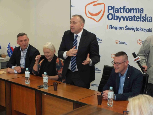 Grzegorz Schetyna zapowiedział, że Platforma Obywatelska nie wystawi swojego kandydata na prezydenta Starachowic, poprze Marka Materka.