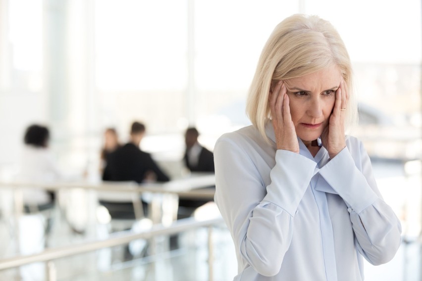 Pierwsze objawy menopauzy mogą przypominać przemęczenie lub...