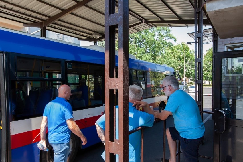 Od rozpoczęcia protestu pracownicy MZK obecni są w...