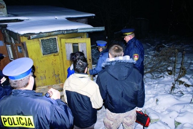 Policja, straż miejska i wolontariusze co roku zimą starają się dotrzeć do bezdomnych, by sprawdzić, czy nie potrzebują pomocy