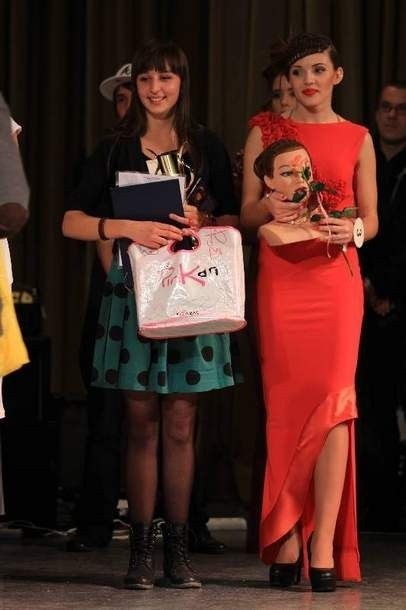 Zofia Bonar z Kielc wraz ze swoją modelką - zwyciężczyni pierwszej edycji konkursu Loki 2011.