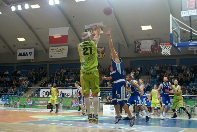 MKS Dąbrowa Górnicza pokonał we własnej hali Anwil Włocławek 70-56