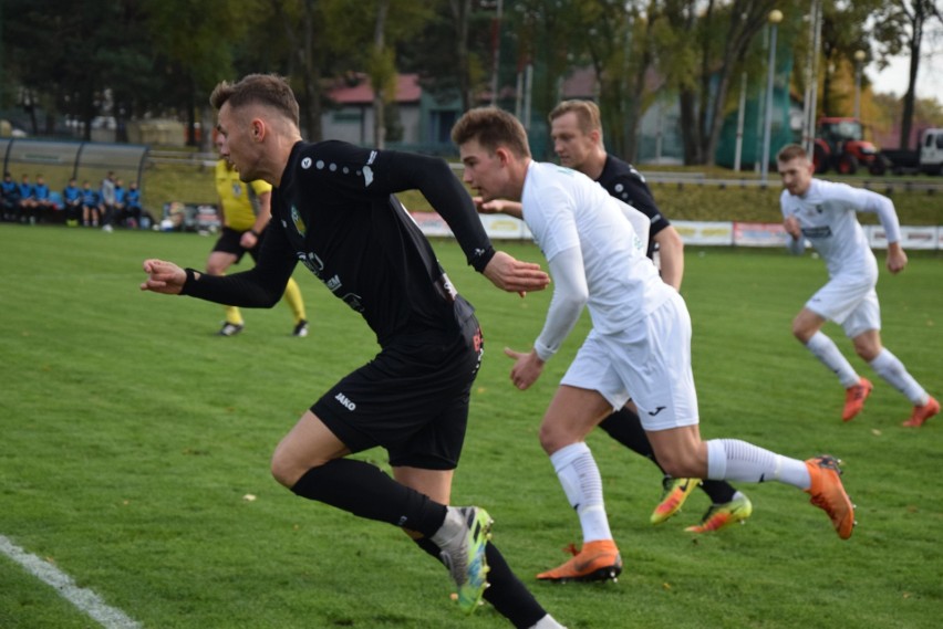 Piłkarze Lechii Zielona Góra wygrali z Polonia Nysa 3:0.