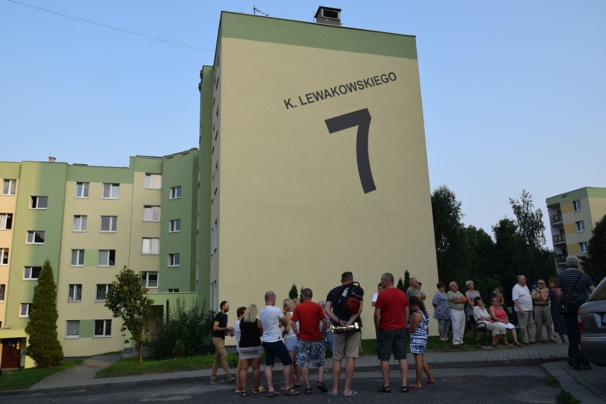 Rzeszowianie mieszkający w blokach przy ul. Lewakowskiego 7,...
