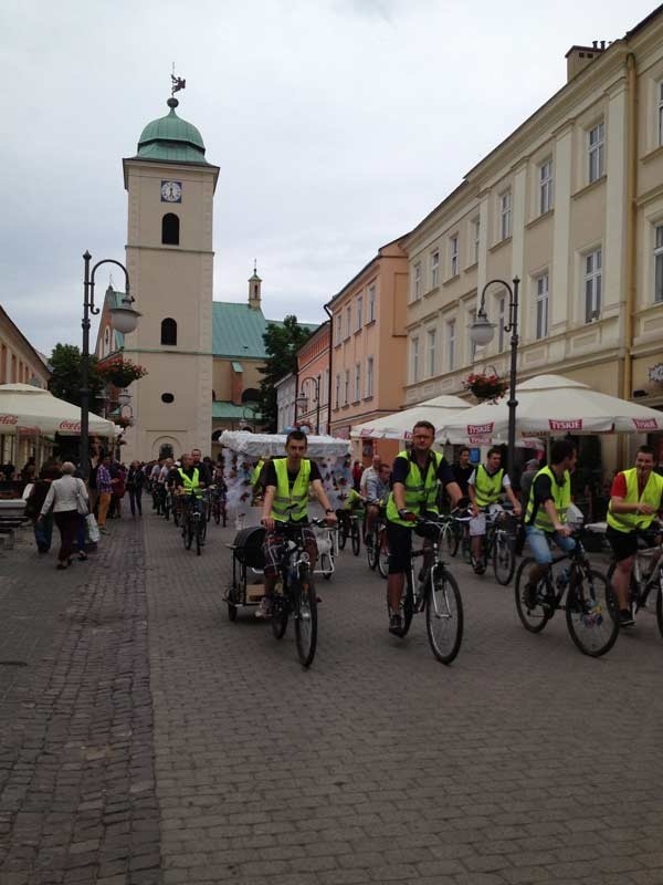 Z rzeszowskiego Rynku rusza protest rowerzystów