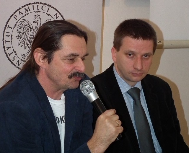 O encyklopedii mówili Przemysław Miśkiewicz (z lewej) i Grzegorz Waligóra.  