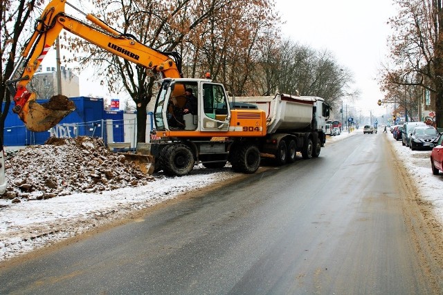 Remont ulicy Dąbrowskiego ma zakończyć sie jesienią.