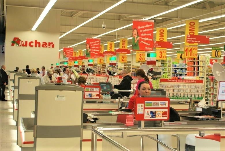 Centrum Handlowe Auchan rozda bony na zakupy za świadectwo z...