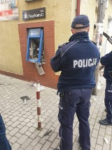 Wybuch bankomatu przy ul. 11 Stycznia w Łabiszynie. Policja ze Żnina poszukuje sprawców