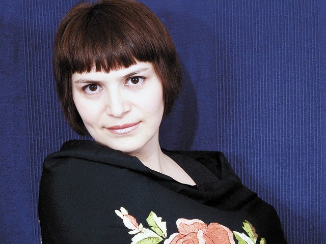 Julia Ziganszina śpiewa romanse rosyjskie i pieśni retro. W niedzielę z gitarzystą Aleksandrem Ławrentiewem wystąpi w Sokółce.