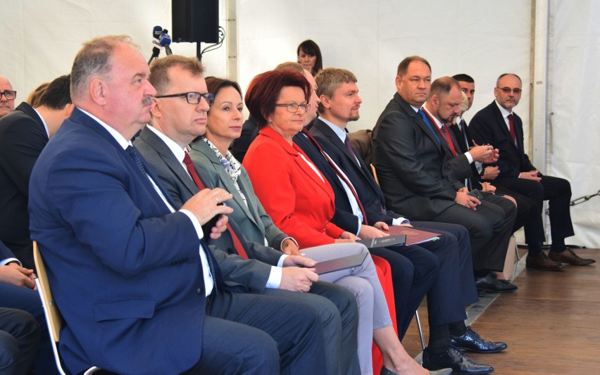 Budowa podkarpackiego odcinka międzysystemowego połączenia gazowego Polska-Słowacja została oficjalnie rozpoczęta [ZDJĘCIA]